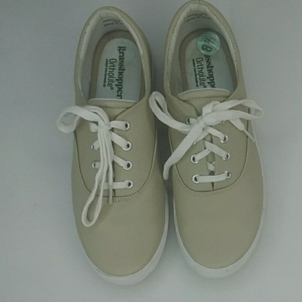 GRASSHOPPERS WOMEN'S 8.5 JANEY Ortholite CUSHIONED